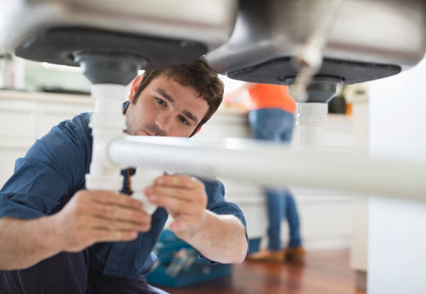 Best Commercial Plumbing Services  in West Glendive, MT